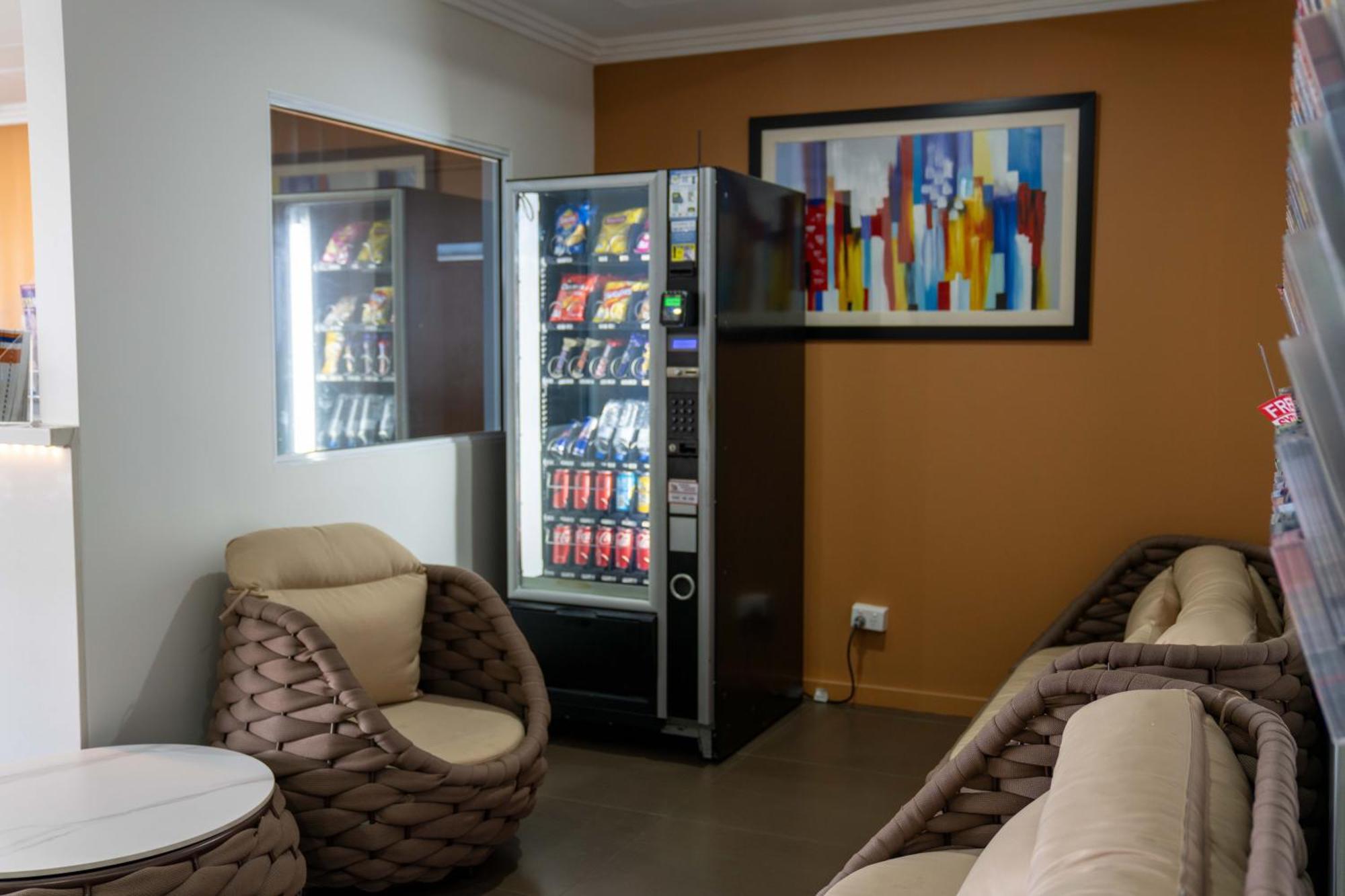 Value Suites Penrith Exteriér fotografie
