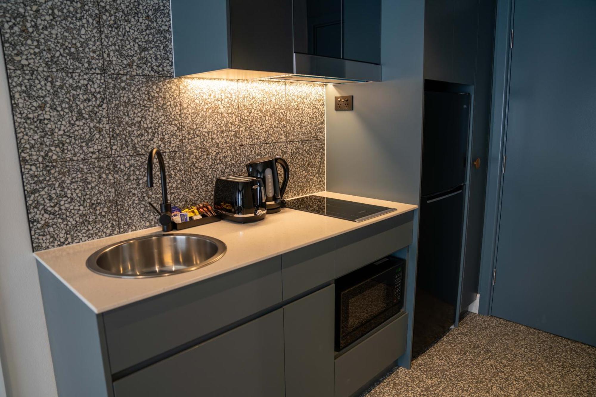 Value Suites Penrith Exteriér fotografie