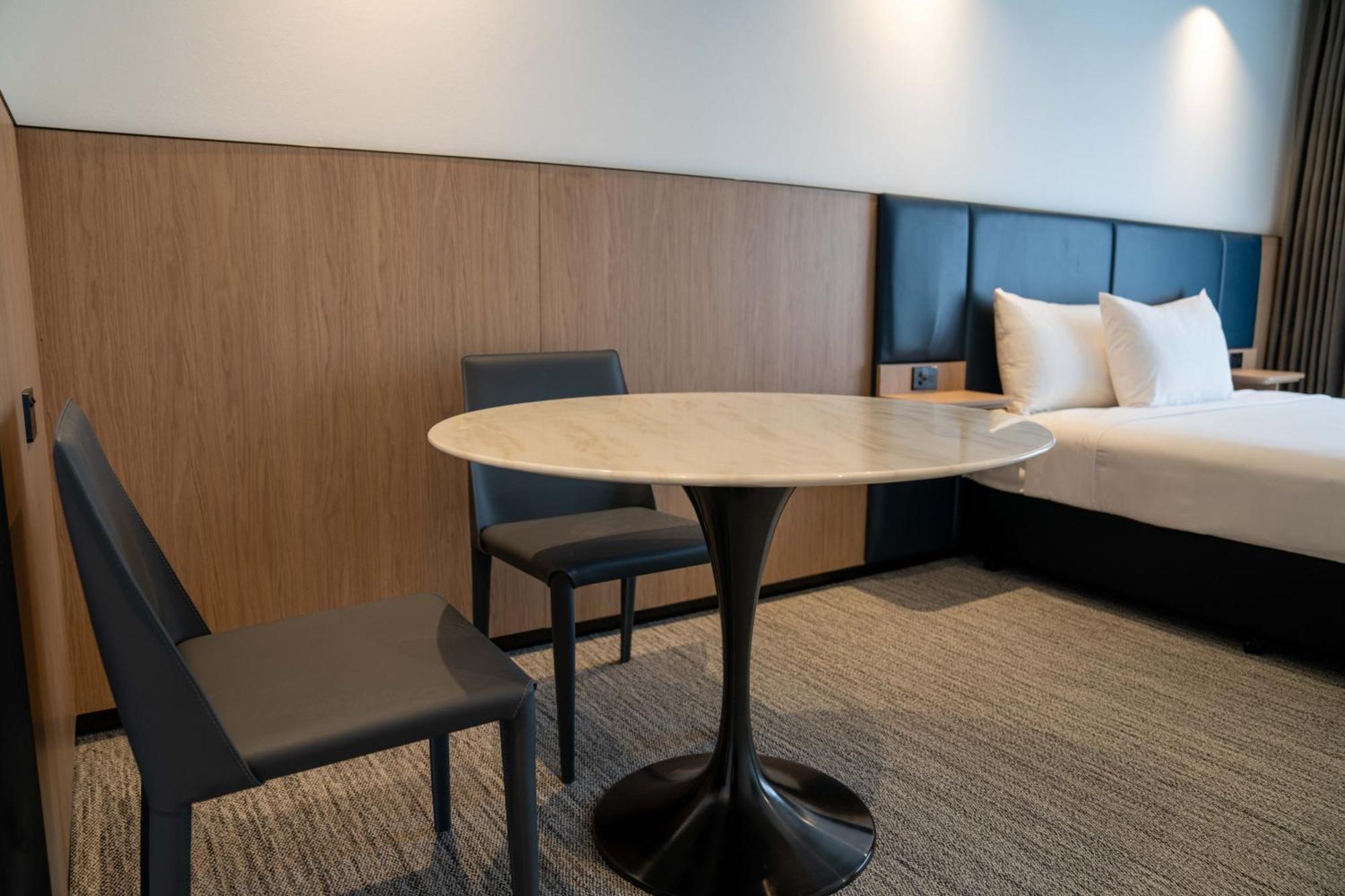Value Suites Penrith Exteriér fotografie